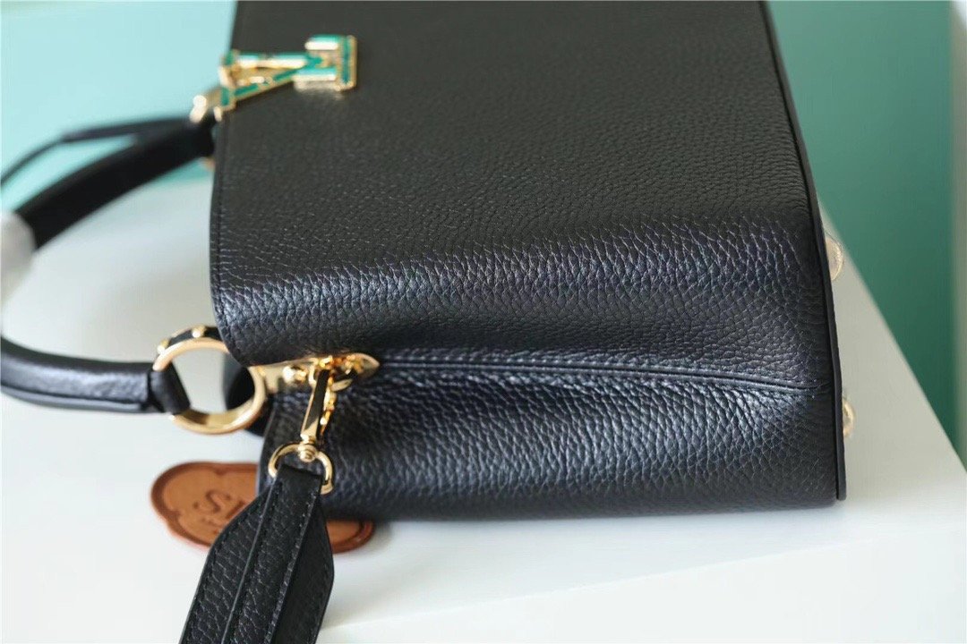 Top Quality Capucines MM Taurillon Black For Women,  Shoulder And Crossbody Bags 31.5cm/12.4in Top Quality