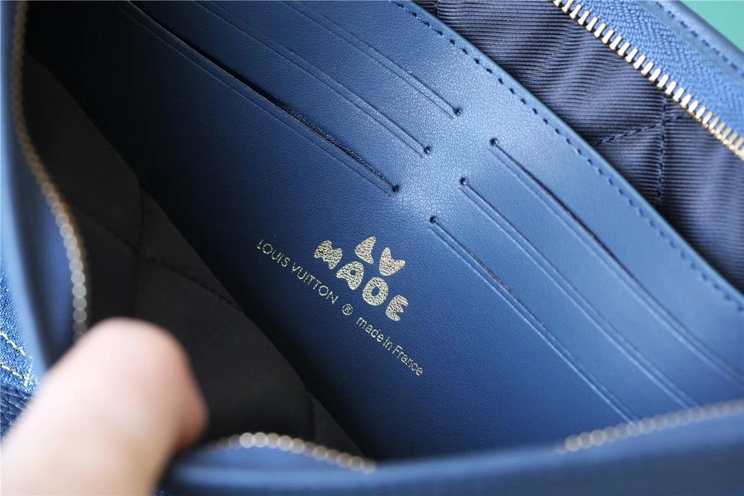 Top Quality Pochette Voyage MM Monogram Drip Blue By Nigo For Pre-Spring, Travel Accessories 27cm Top Quality M45961