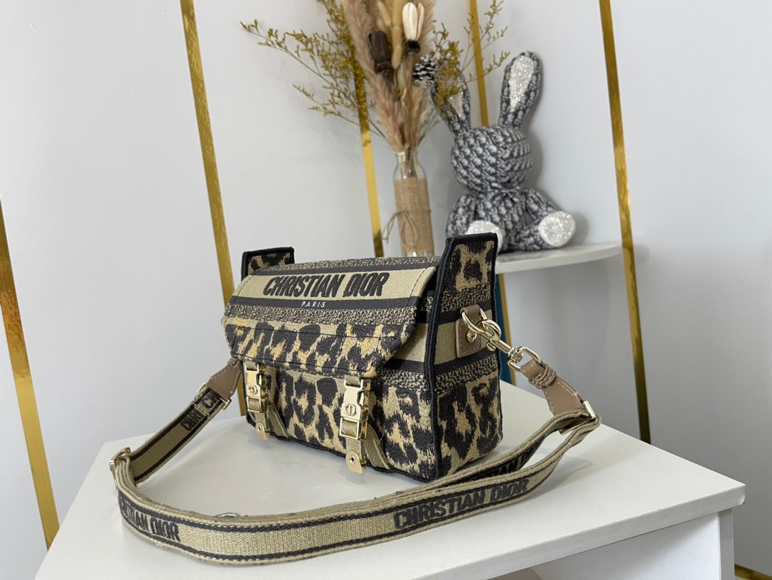 EN - New 1:1 rep Lux Bags DIR 335