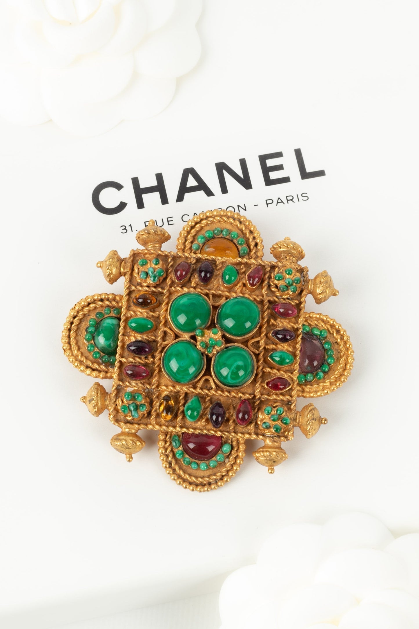 Broche byzantine Chanel