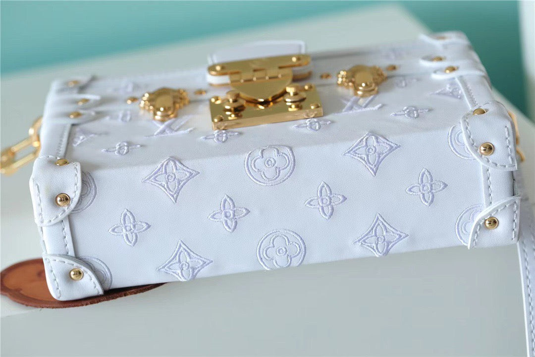 Top Quality Petite Malle Monogram White For Women,  Shoulder And Crossbody Bags 7.9in/20cm Top Quality M20847