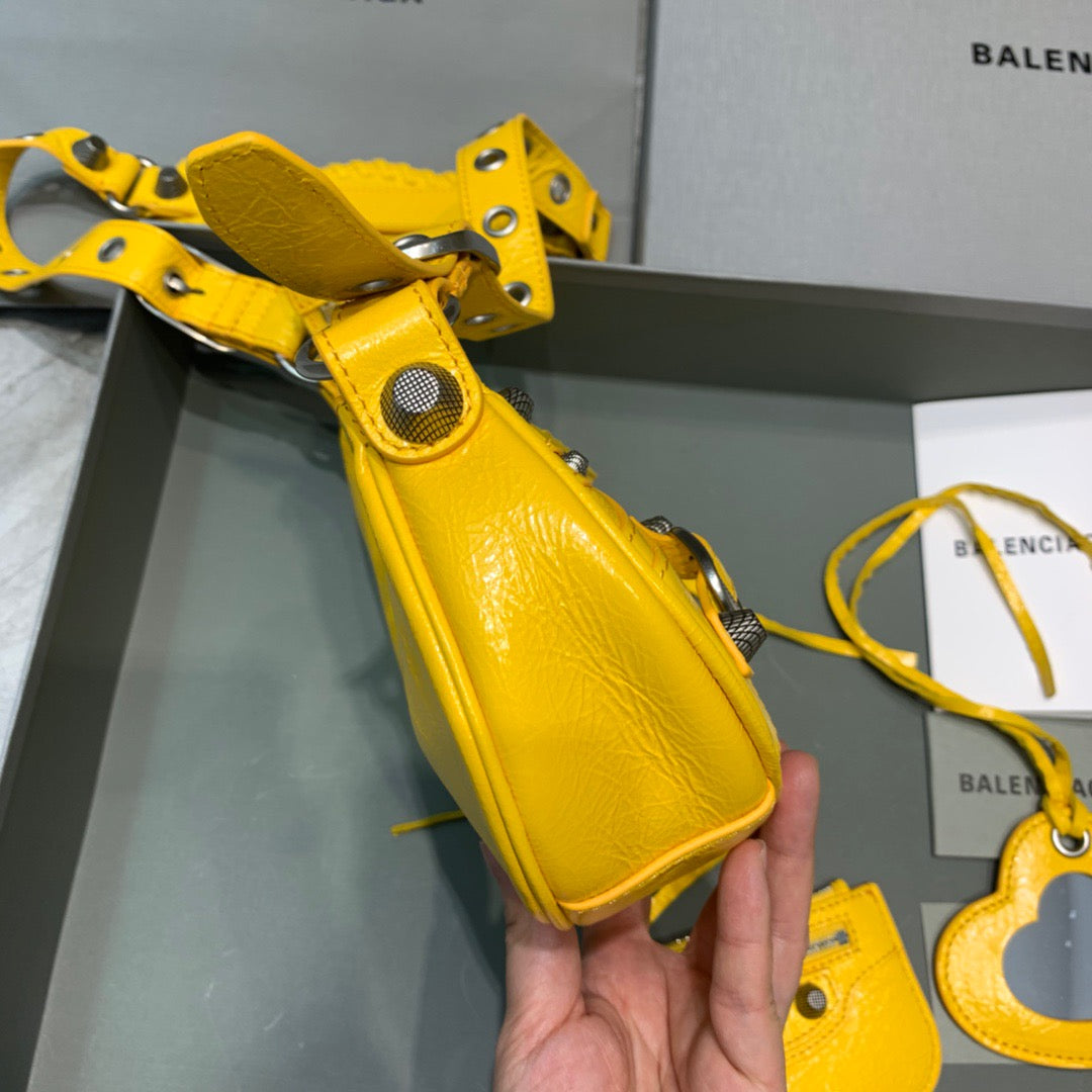 Top Quality Le Cagole XS Shoulder Bag In Yellow, For Women,  Bags 10.2in/26cm