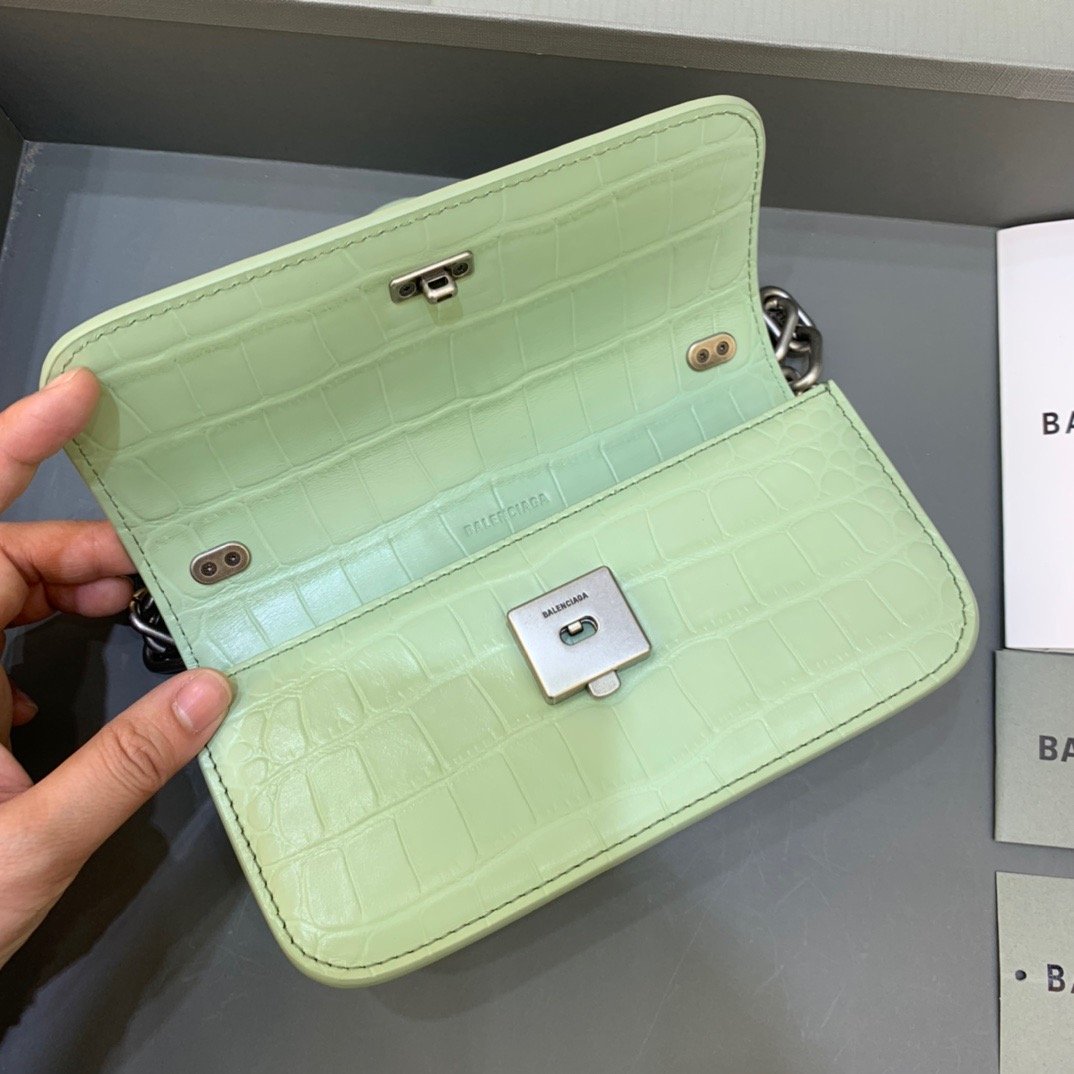Top Quality Gossip Small On Chain Shoulder Bag Light Green, For Women,  Bags 7.4in/19cm