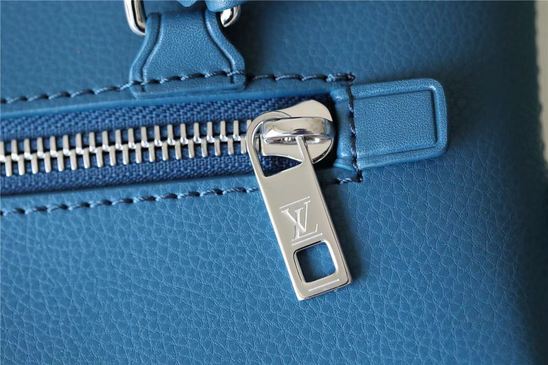 Top Quality Pochette Ipad Blue Aerogram For Men, Wallet 30cm Top Quality M81029