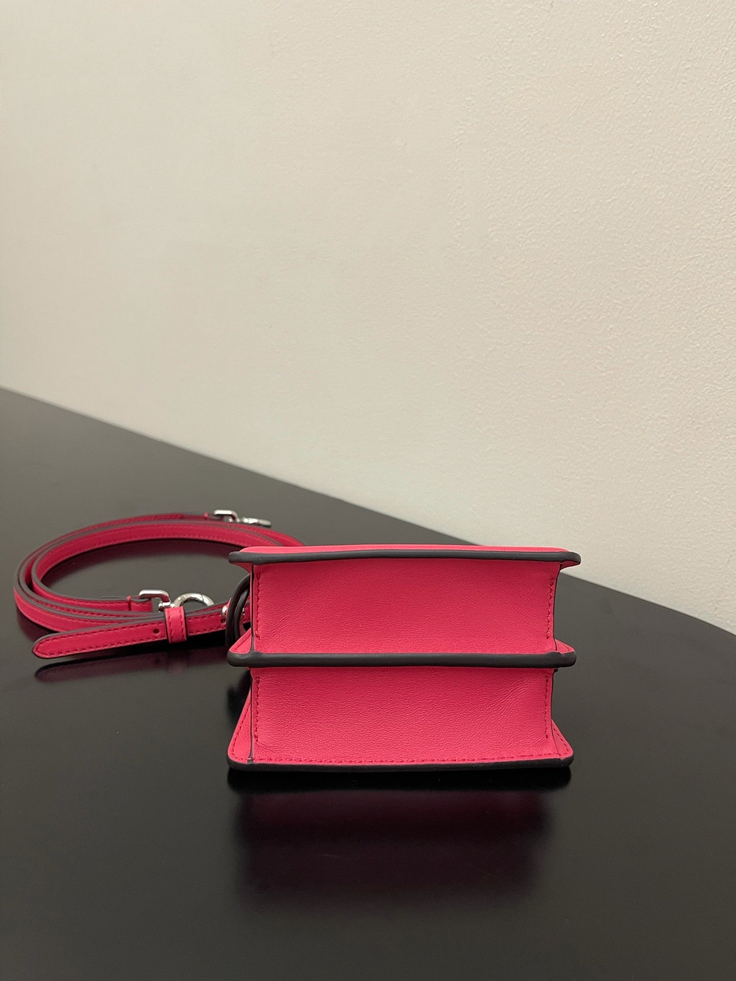 Top QualityTop Quality Peekaboo ISeeU Petite Pink Micro Bag For Woman 11cm/4.5in