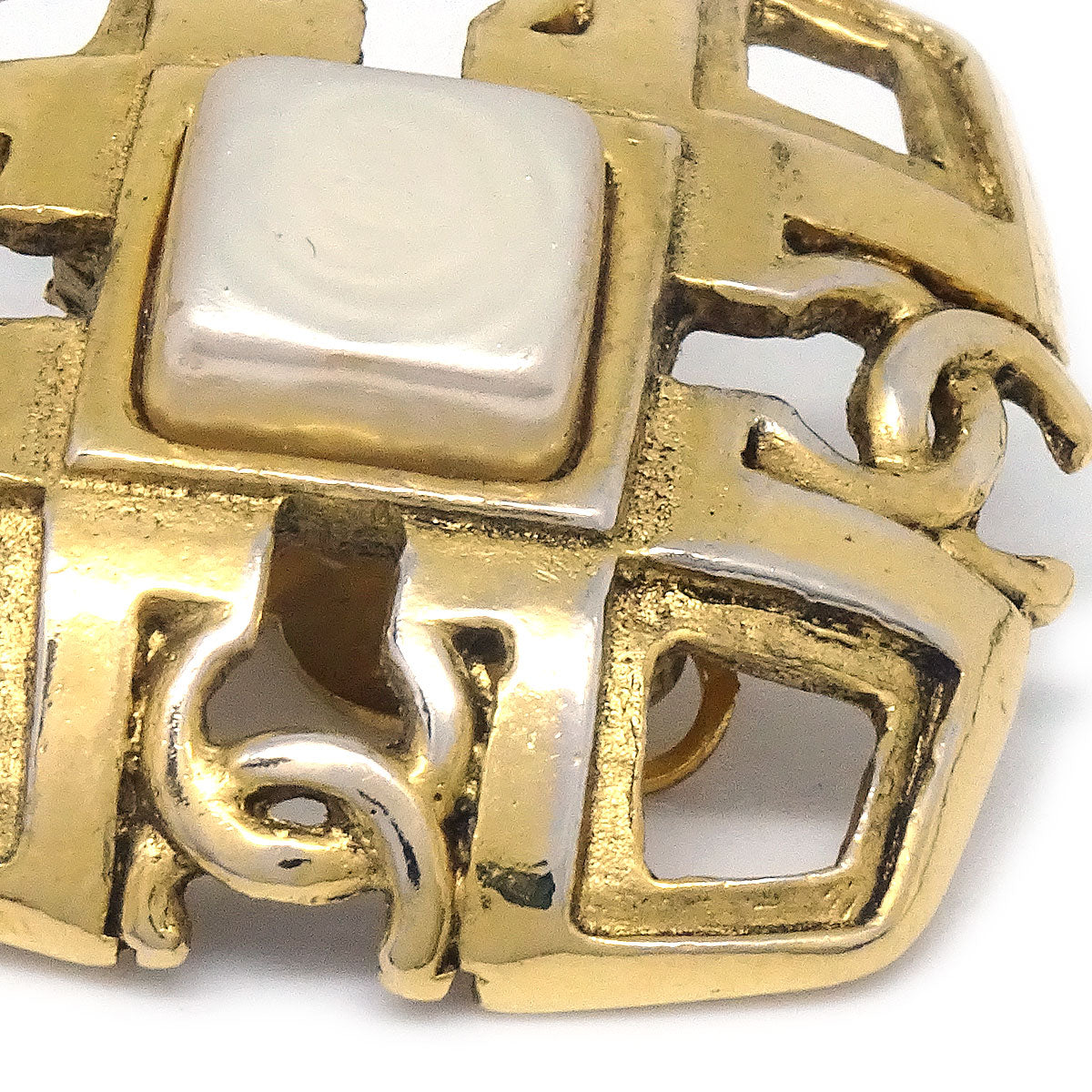 CHANEL 1993 Diamond Faux Pearl Earrings Clip-On Gold 23