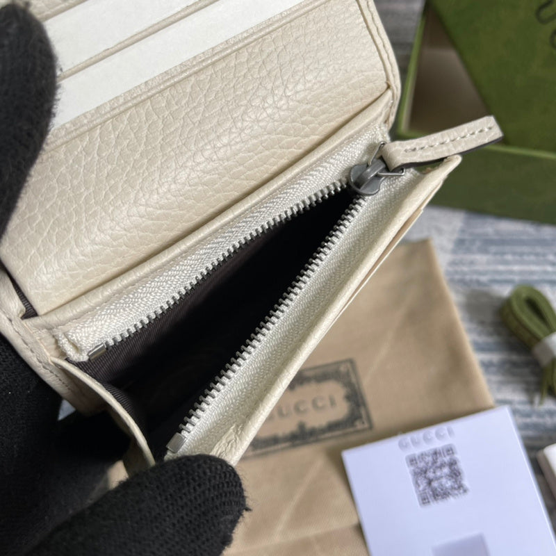 Top Quality -  Bags - 678