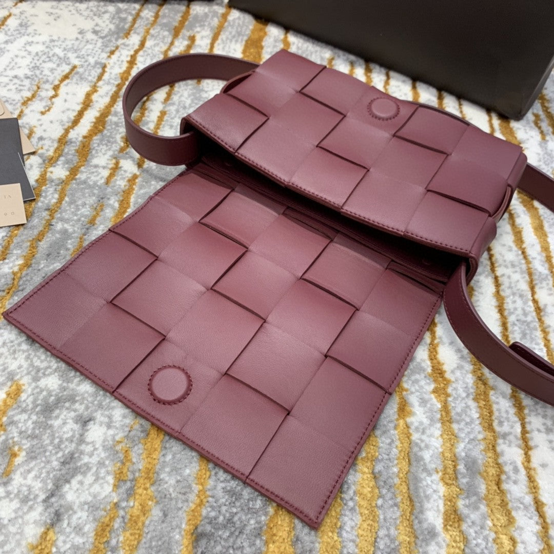 Top Quality Cassette Bag For Women 9.1in/23cm In Dark Red 578004VMAY16206