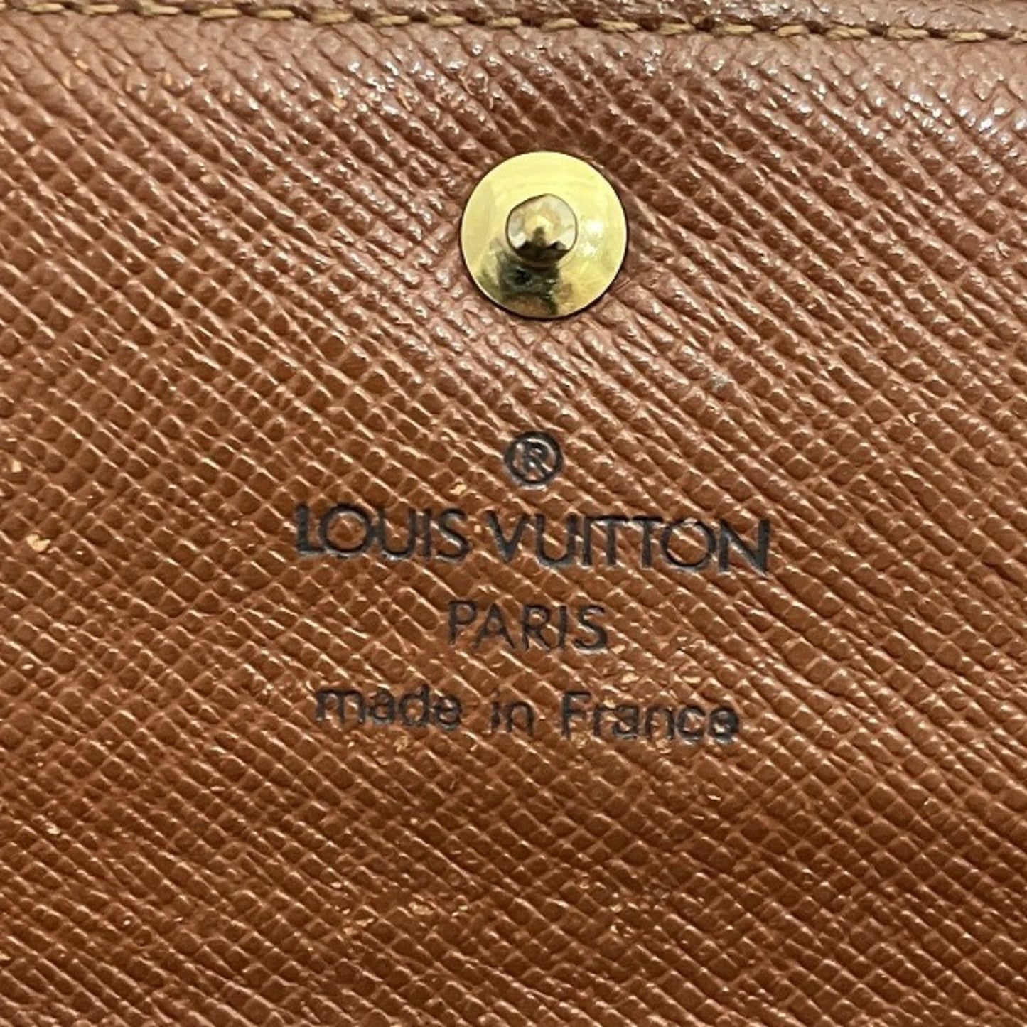 Louis Vuitton Monogram  Monogram Long Wallet (Bi-Fold)