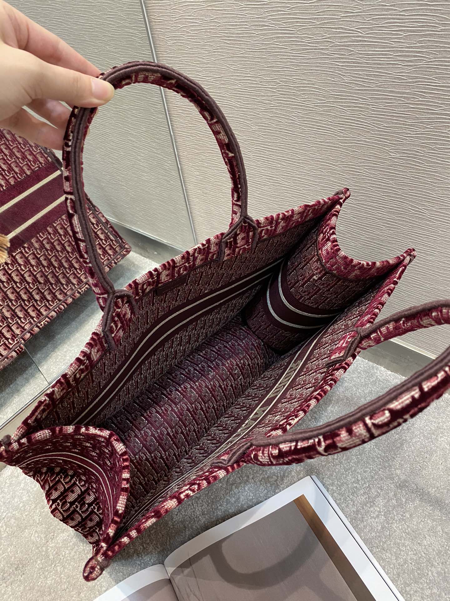 Top Quality Large Book Tote Red For Women 16.5in/42cm CD M1286ZRIW