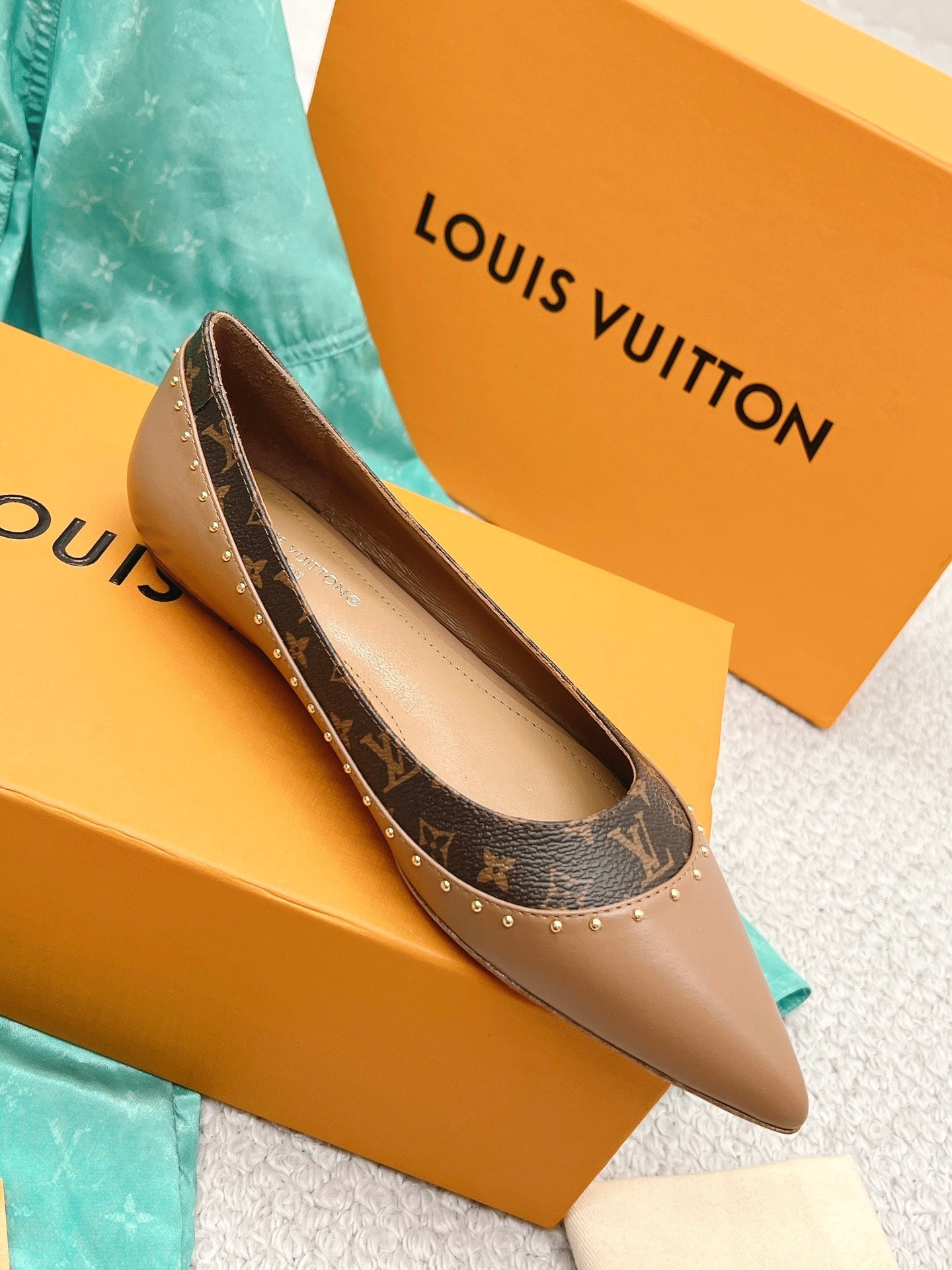 New 1:1 rep LUV High Heel Shoes 045
