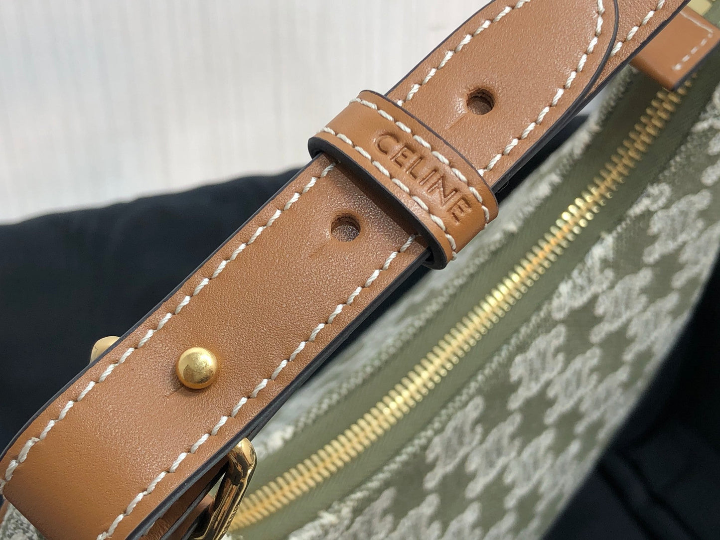 Top Quality Ava Bag In Triomphe Canvas Green For Women 9in/23cm