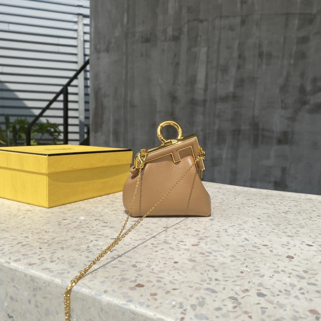 Top QualityTop Quality Nano Top QualityTop Qualityrst Charm Light Brown Bag For Woman 10cm/4in
