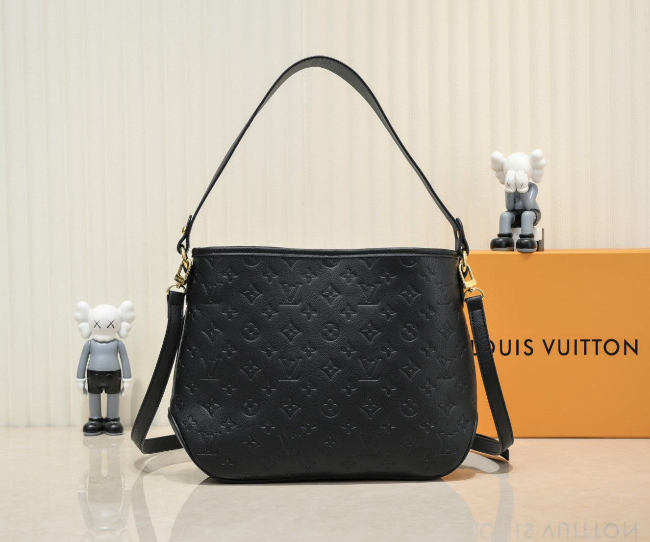 EN - Luxury Bags LUV 806