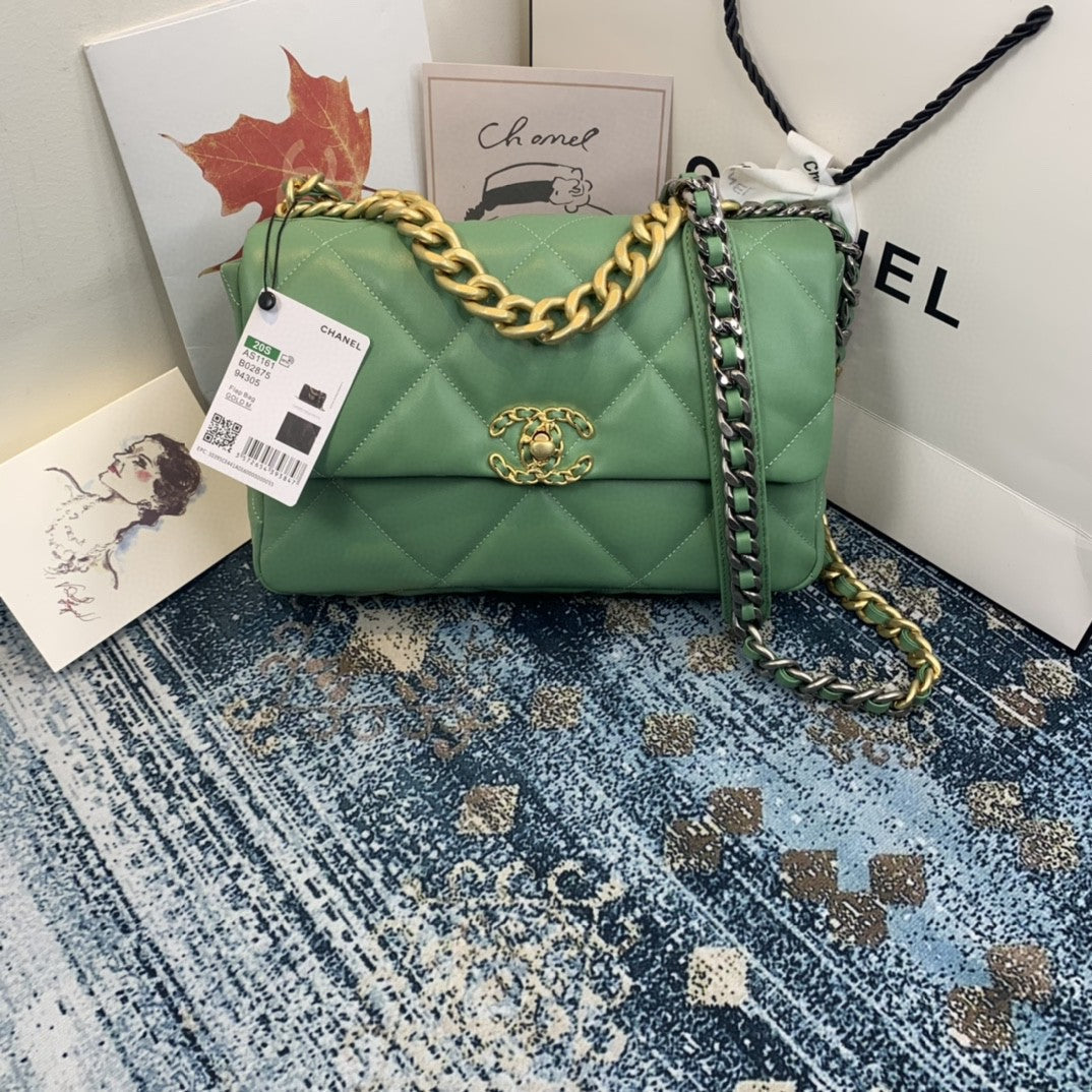 CHL 19 Flap Bag Gold Hardware Green For Women, Women’s Handbags, Shoulder Bags 10in/26cm AS1160