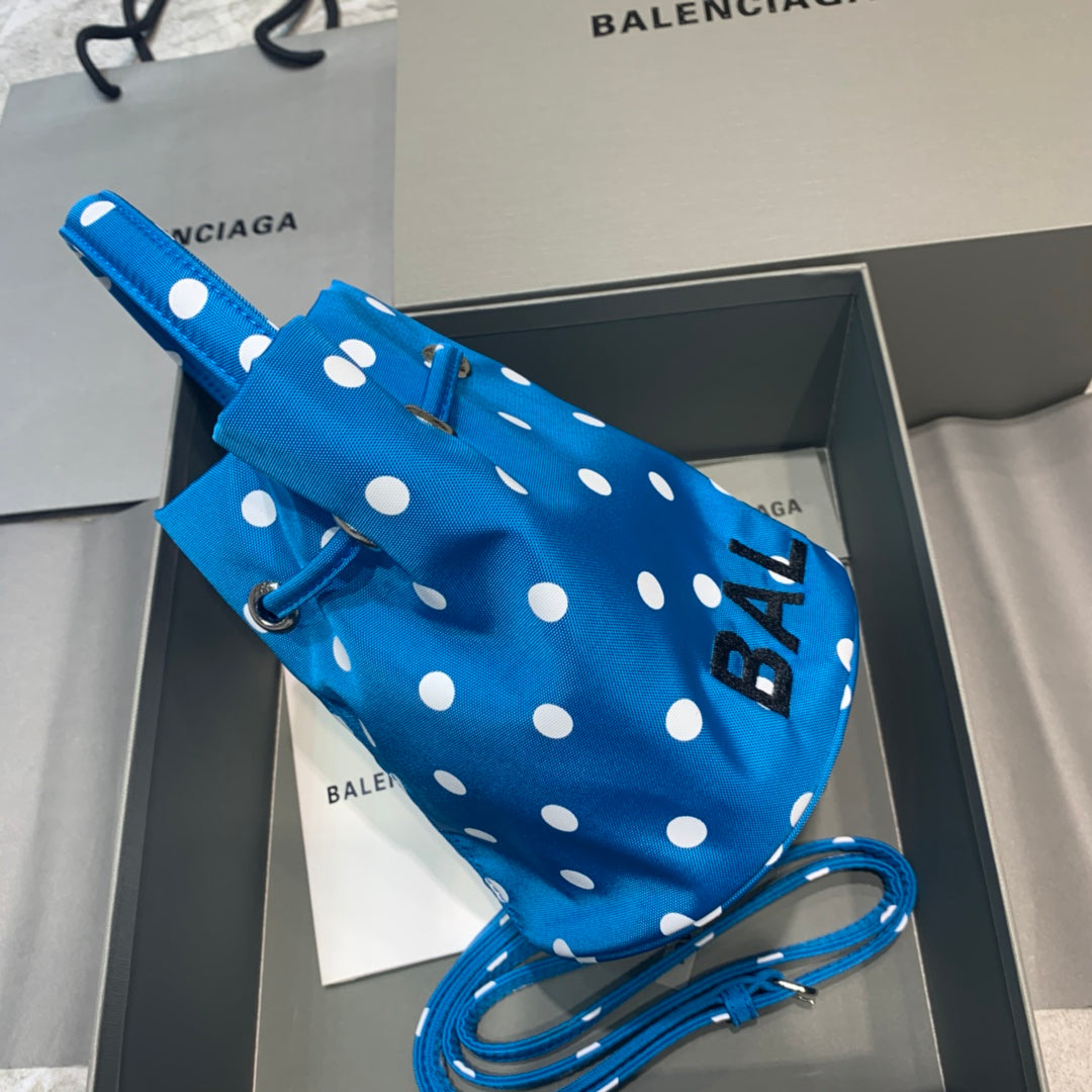 Top Quality Le Cagole MeTop Qualityum Bucket Bag In Blue, For Women,  Bags 11.8in/30cm