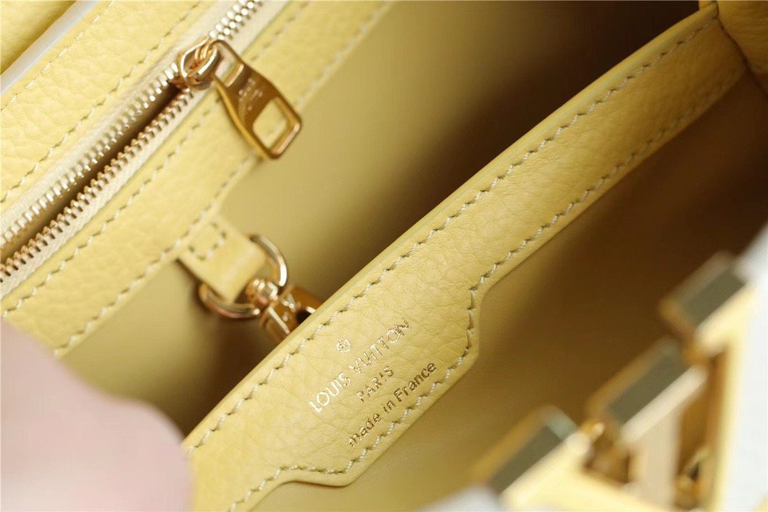 Top Quality Capucines BB Taurillon Creme Beige/ Plume Yellow Berlingot For Women, Womens Bags, Shoulder And Crossbody Bags 10.6in/27cm Top Quality