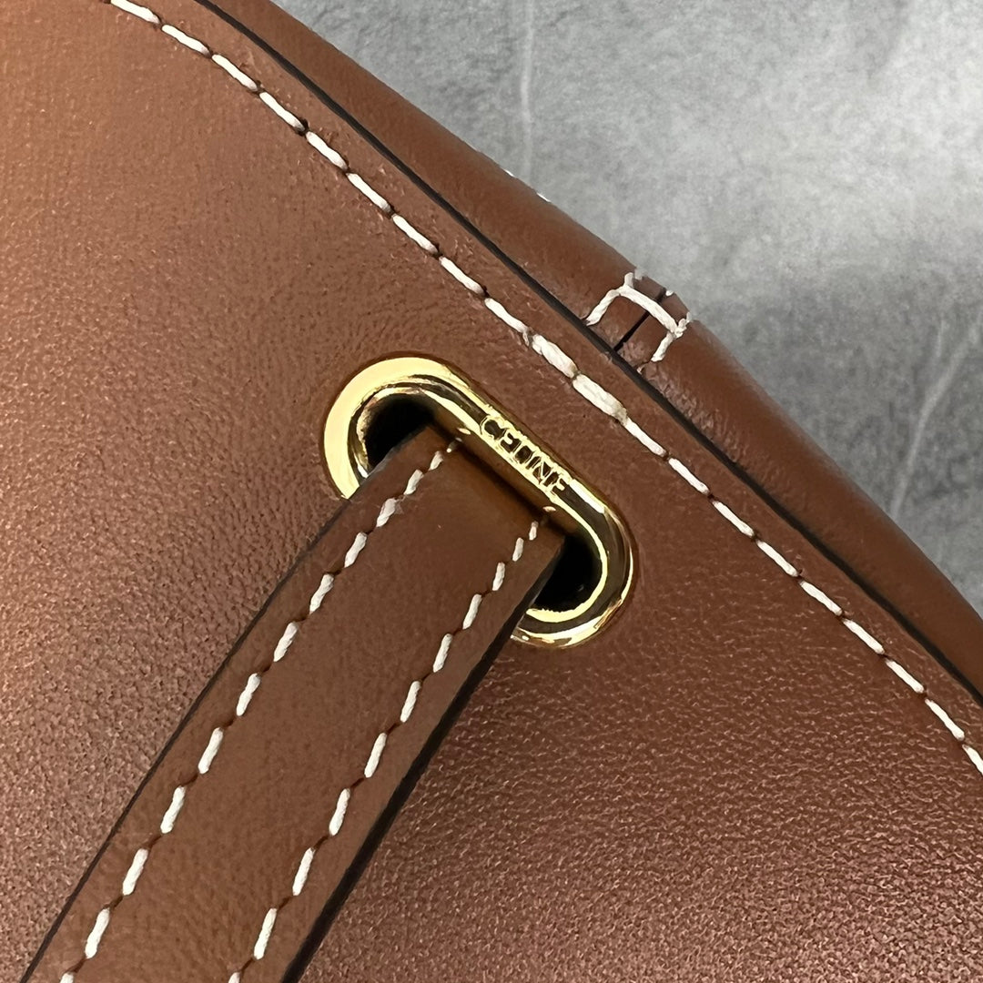 Top Quality Small Box Cuir Triomphe Brown For Women 4in/11cm 199263DU3.04LU