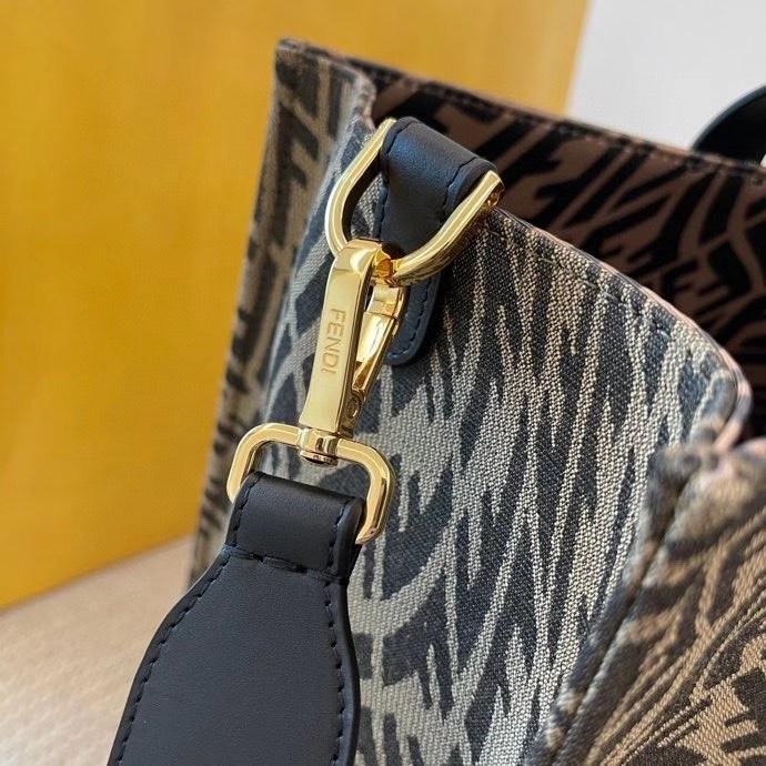 EN - New 1:1 rep  Bags FEI 167