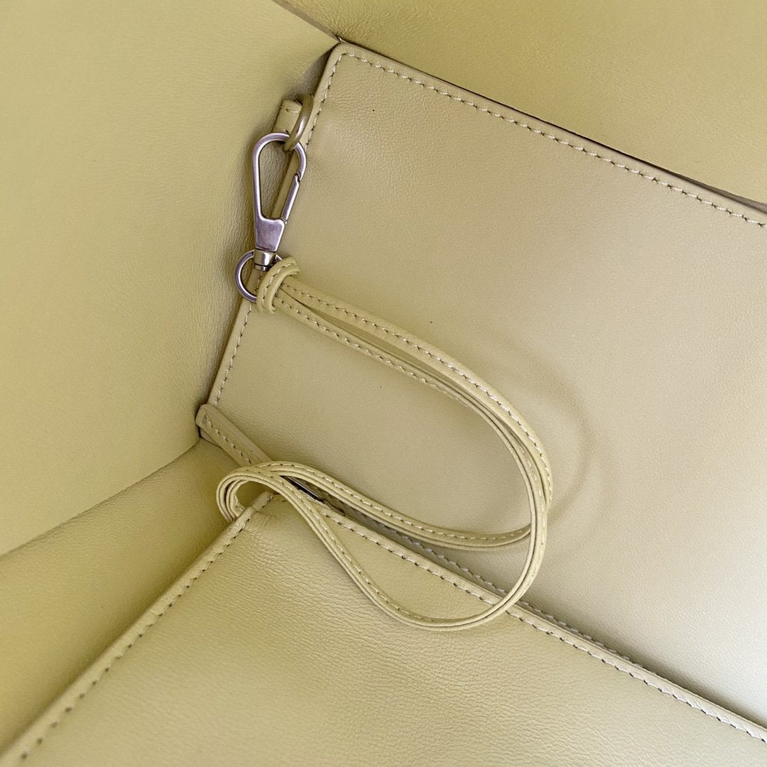 Top Quality Arco Tote Bag For Women 16.14in/41cm In Yellow ITop Quality Cream 609175VCQC27450