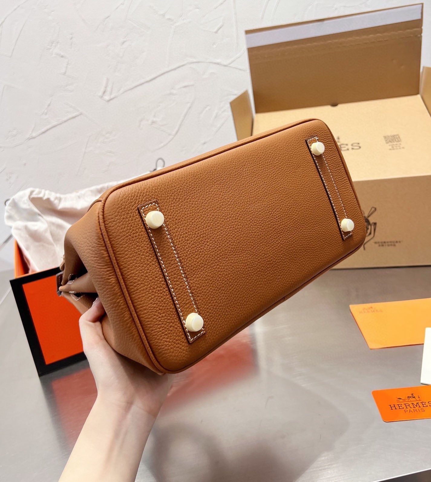 EN - New 1:1 rep  Bags HM 133