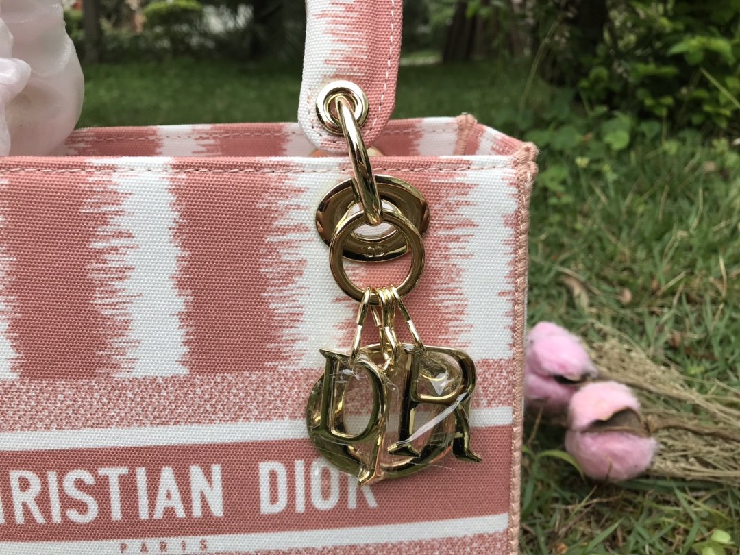 EN - New 1:1 rep  Bags DIR 254