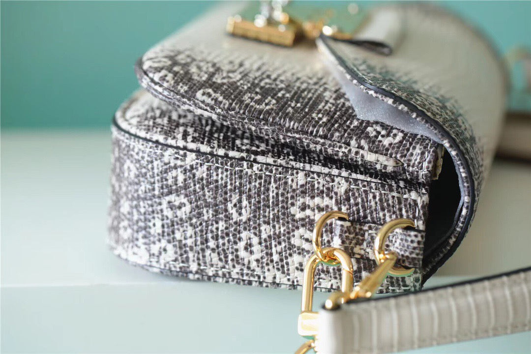 Top Quality Swing Monogram SiTop Qualityer For Women,  Shoulder And Crossbody Bags 24cm/9.4in Top Quality 