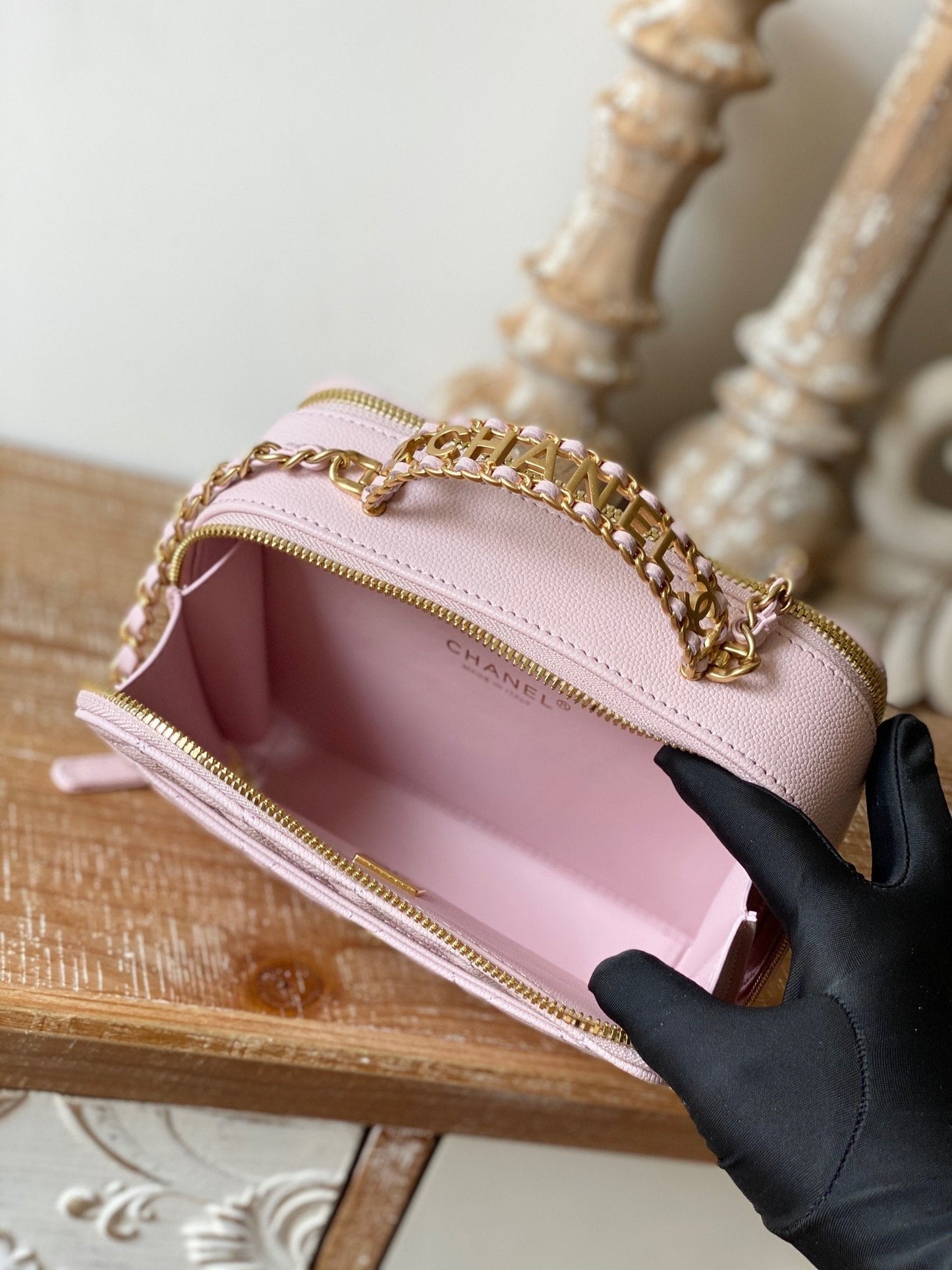CHLSmall Vanity Case Gold Hardware Light PiNike For Women Handbags, Shoulder Bags 5.9in/15cm AS3228 