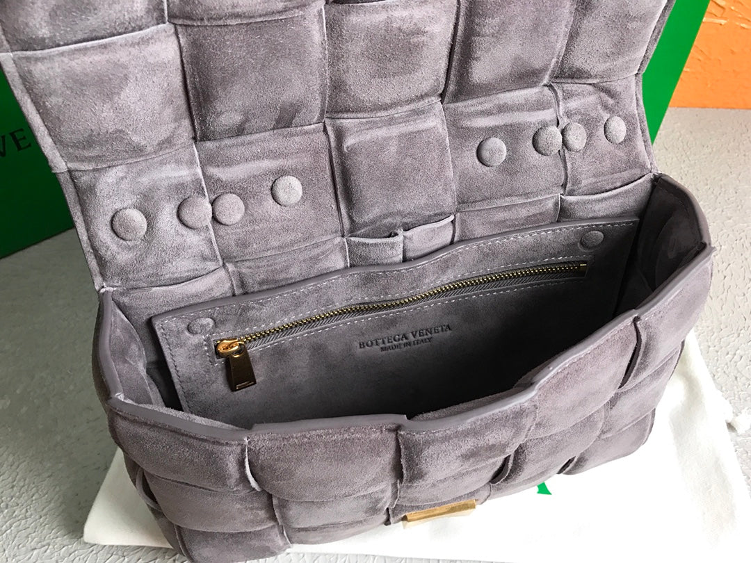 Top Quality Chain Cassette Gray, For Women, Women’s Bags 10.2in/26cm