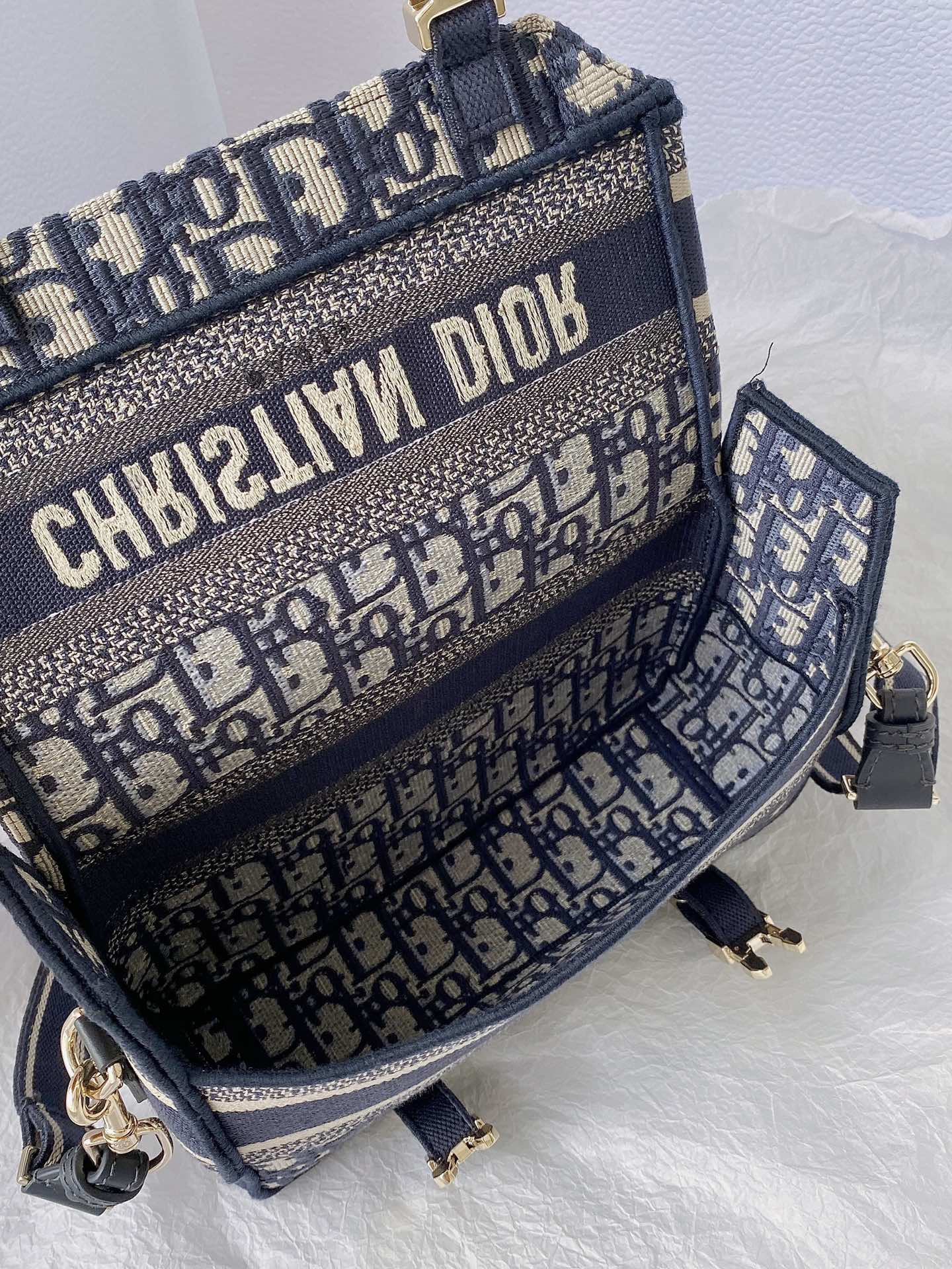 Top Quality Small DYORCAMP Bag Blue Oblique Embroidery, Blue Handbags, Shoulder Bags, Crossbody Bags, 23cm CD M1241ORIW_M928