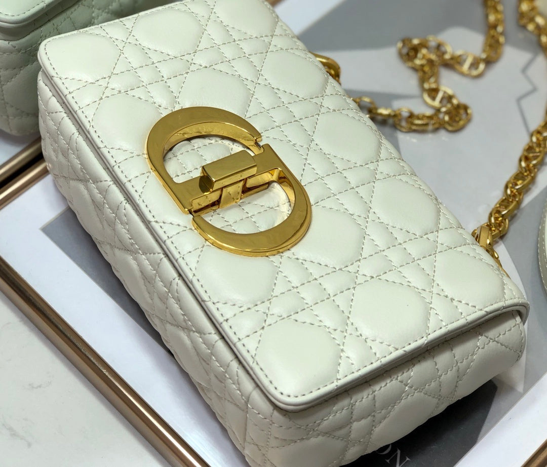 Top Quality Small Caro Bag, White, For Women Womens Handbags, Shoulder Bags, Crossbody Bags, 20cm CD M9241UWHC_M35U