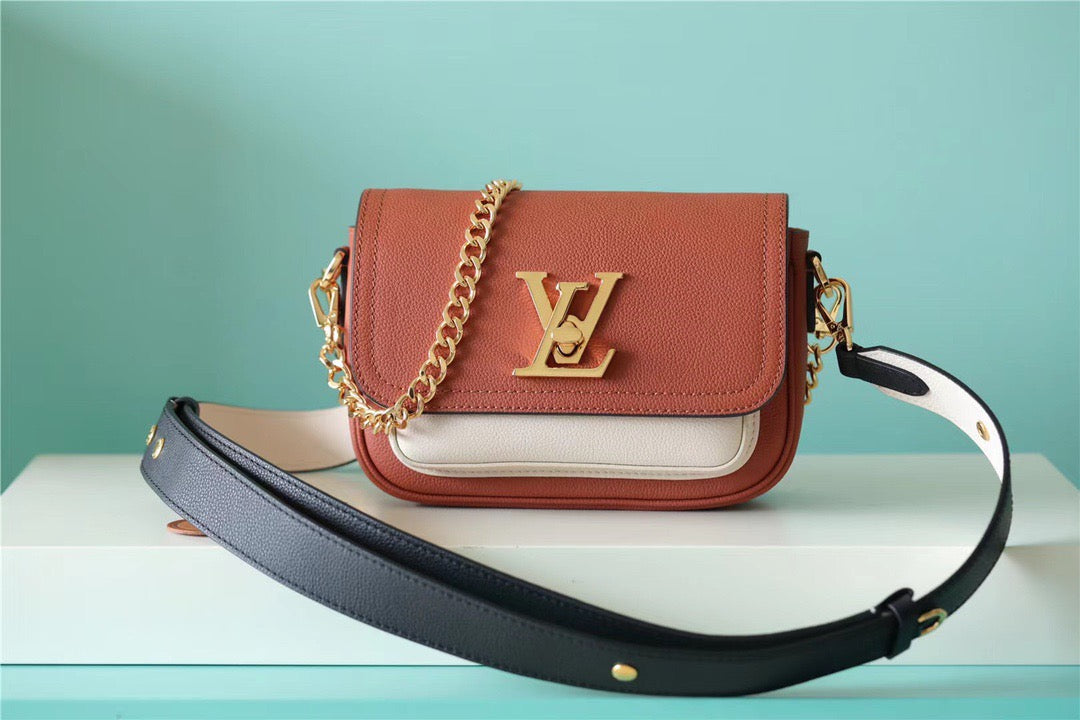 Top Quality Lockme Tender Chataigne Brown For Women,  Shoulder And Crossbody Bags 7.5in/19cm Top Quality 