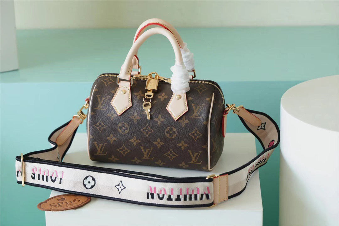 Top Quality Speedy Bandouliere 20 Monogram Canvas Black For Women,  Shoulder And Crossbody Bags 20cm/7.9in Top Quality M46234