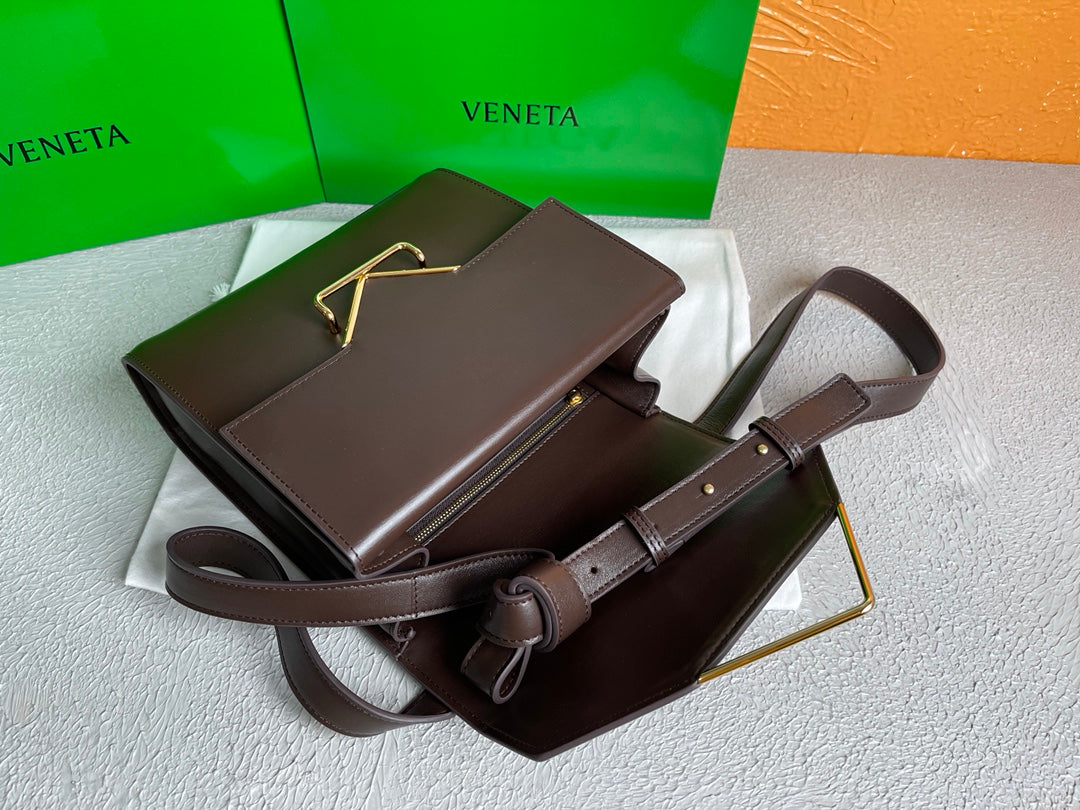 Top Quality Clip Bag Brown, For Women, Women’s Bags 9in/23cm