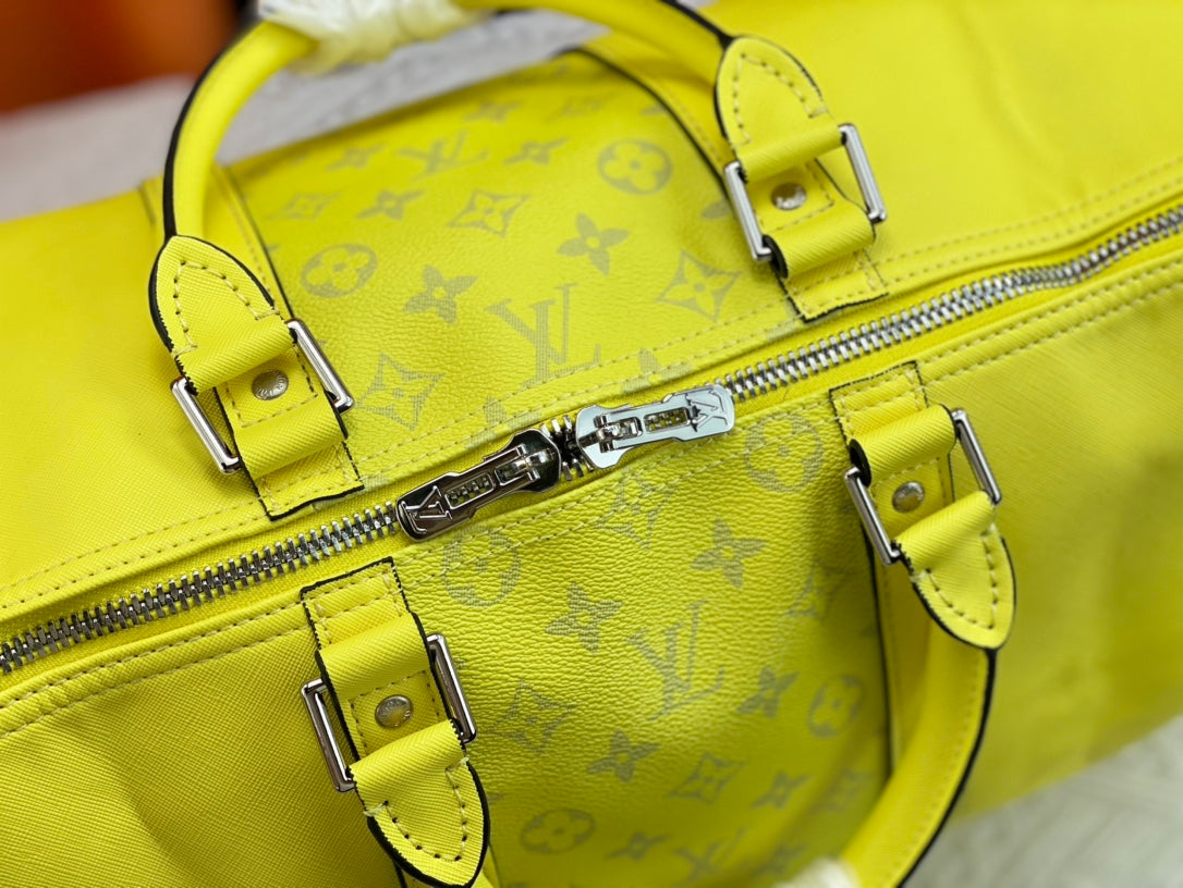 EN - New 1:1 rep  Bags LUV 670
