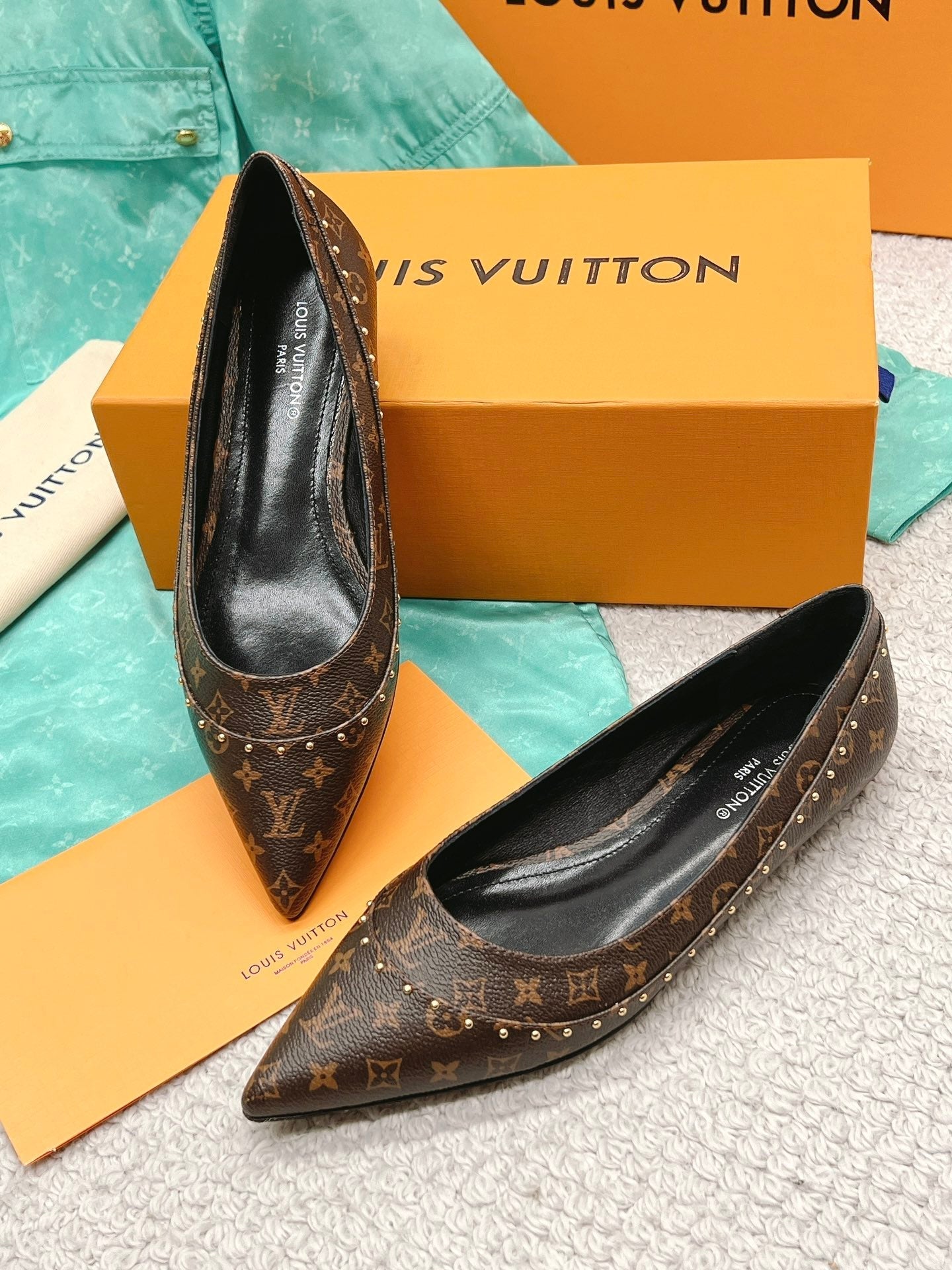 New 1:1 rep LUV High Heel Shoes 043