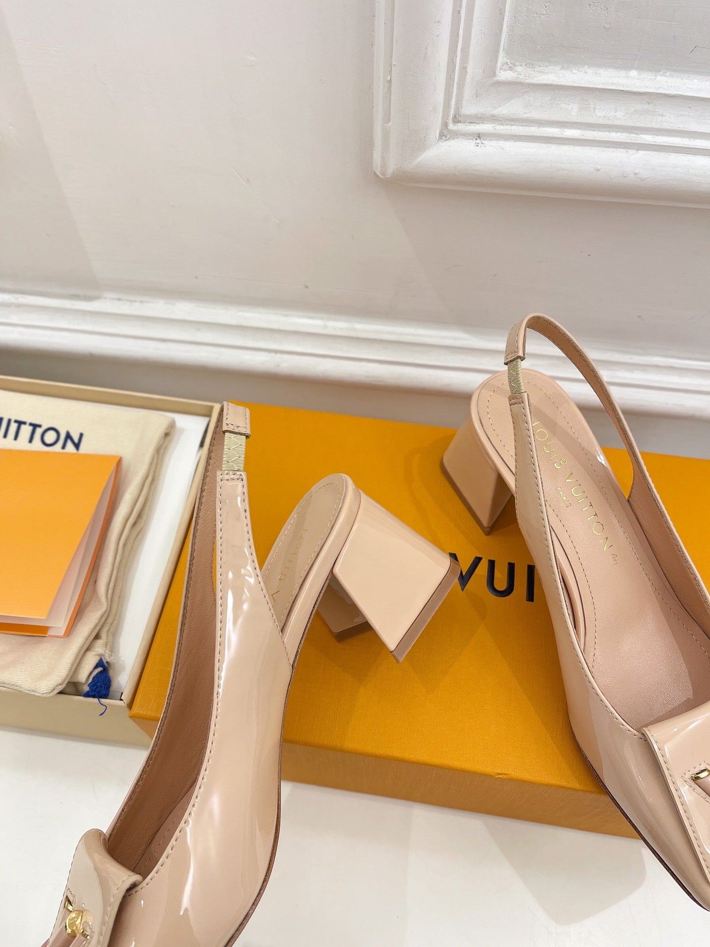 New 1:1 rep LUV High Heel Shoes 027