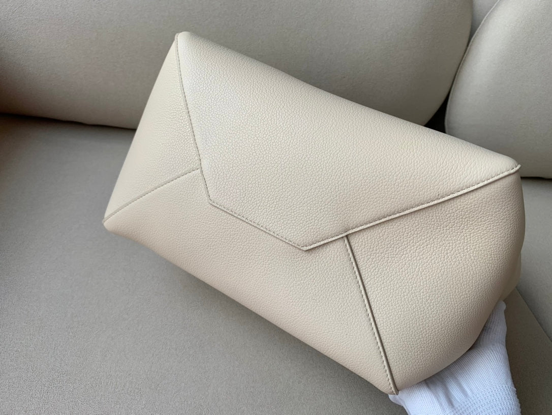 Top Quality Small Cabas Phantom In Soft Grained Beige For Women 12in/31cm 