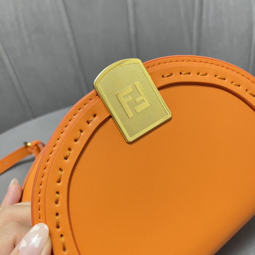 EN - New 1:1 rep  Bags FEI 160