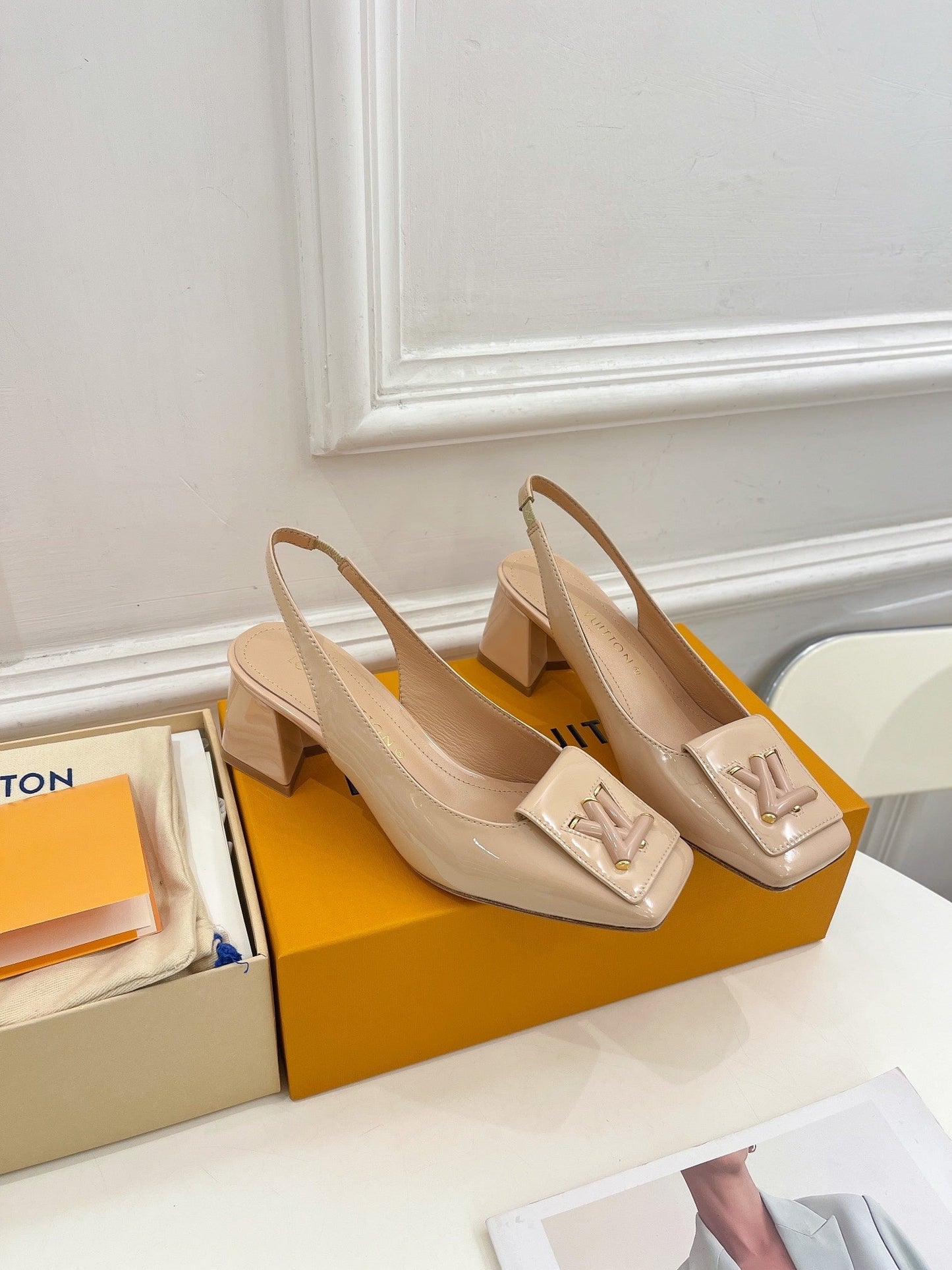 New 1:1 rep LUV High Heel Shoes 027