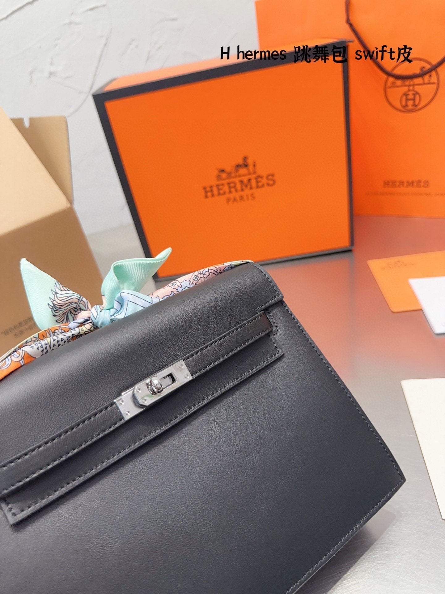 EN - New 1:1 rep  Bags HM 141