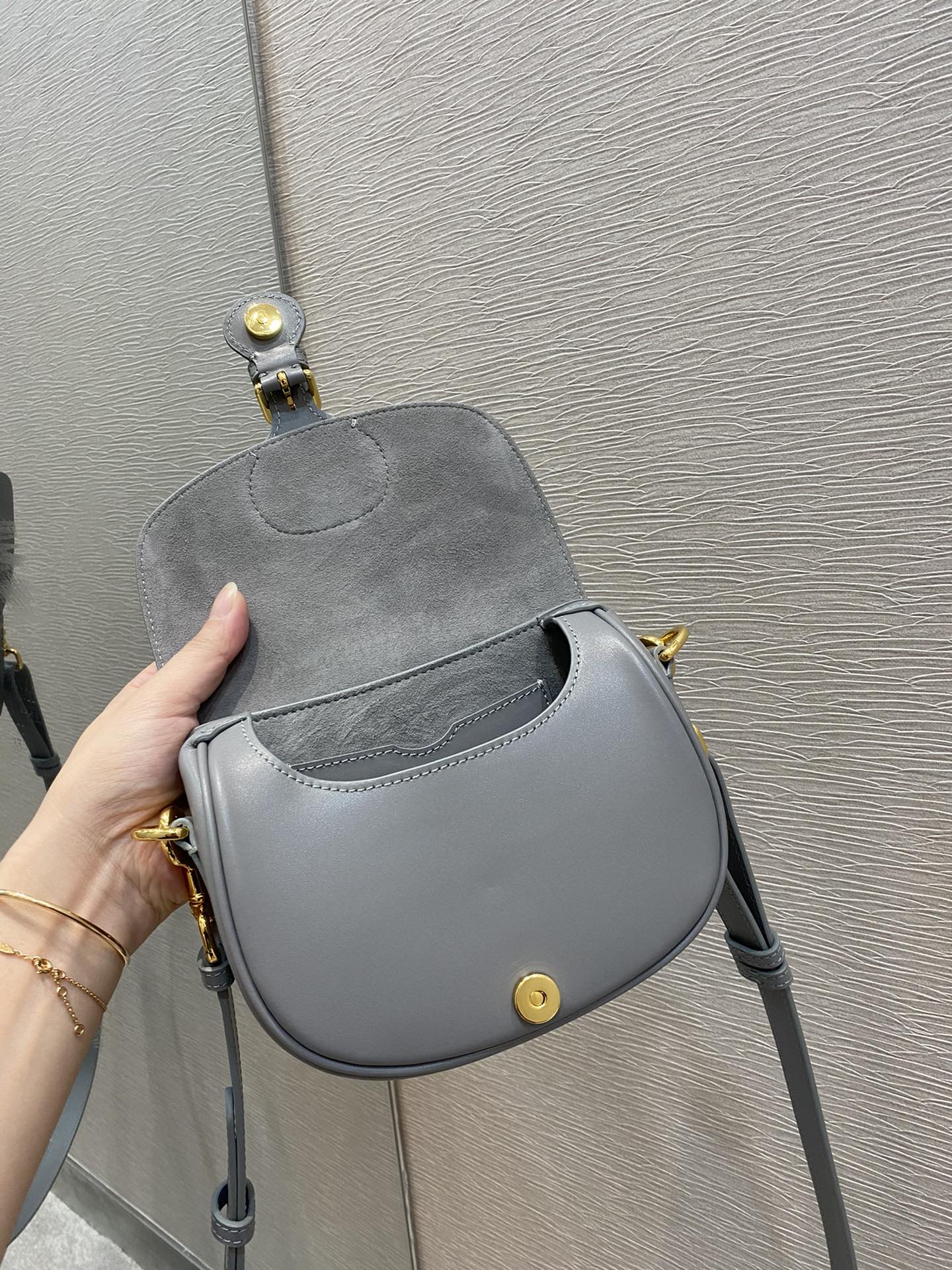 Top Quality Mini Bobby Bag, Grey, For Women Womens Handbags, Shoulder Bags, Crossbody Bags, 18cm CD M9317UMOL_M41G