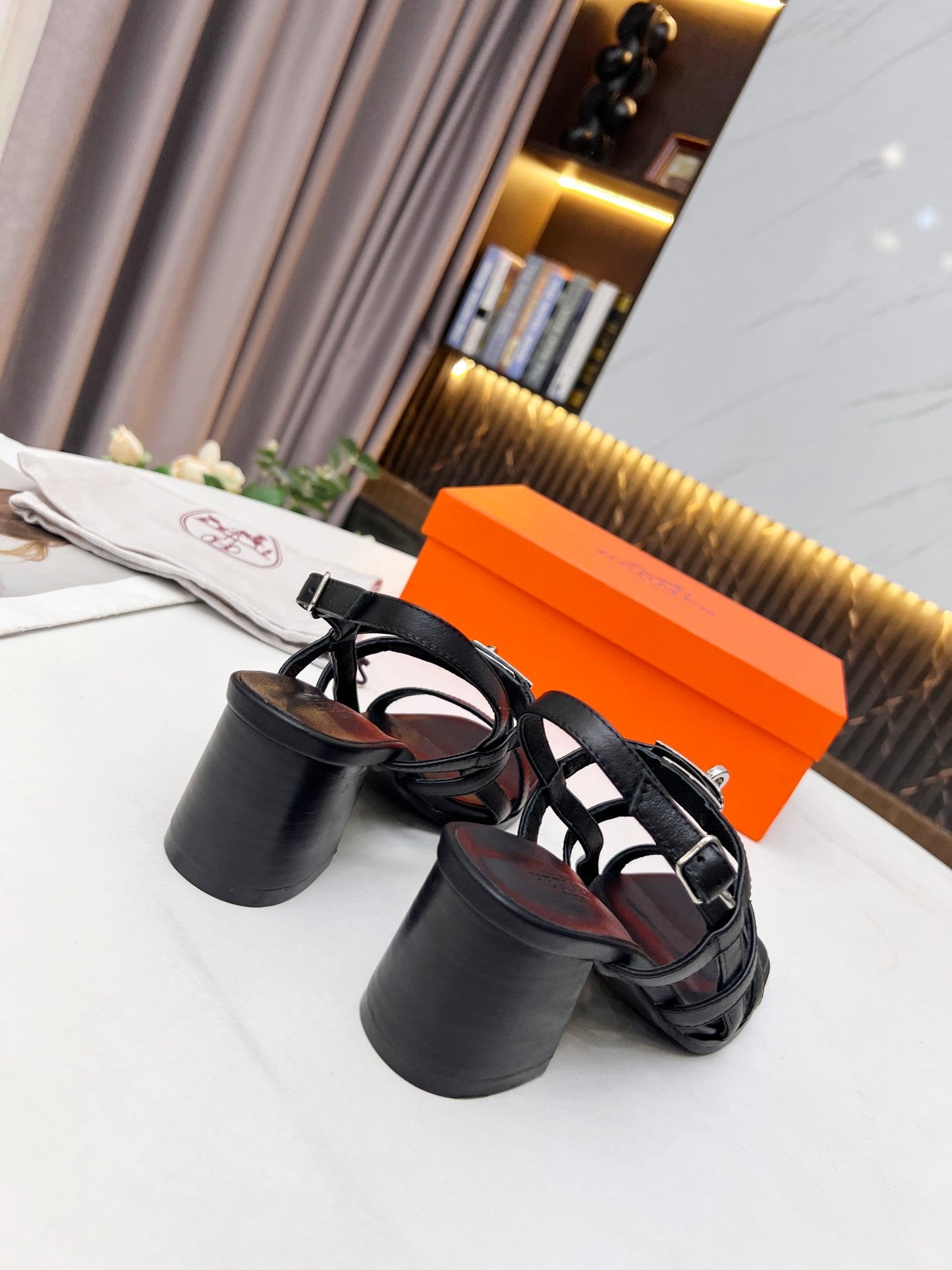 New 1:1 rep HM HIGH HEELS 036