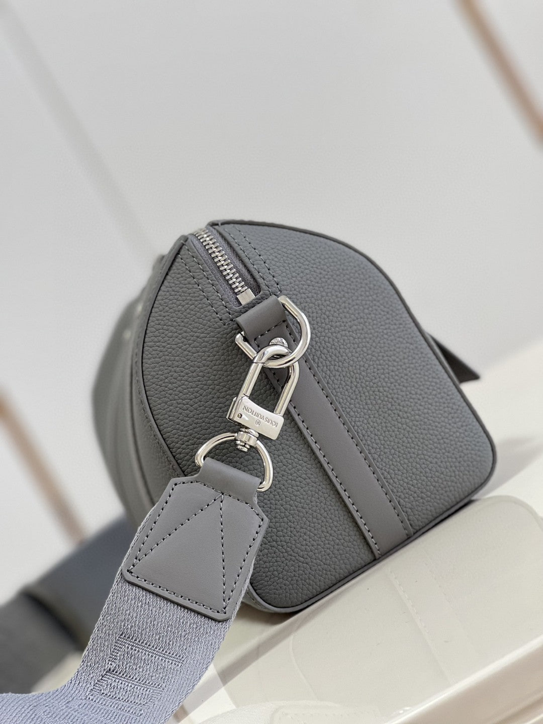 Top Quality City Keepall Aerogram Grey For Men, Bags, Shoulder And Crossbody Bags 10.6in/27cm Top Quality M59328