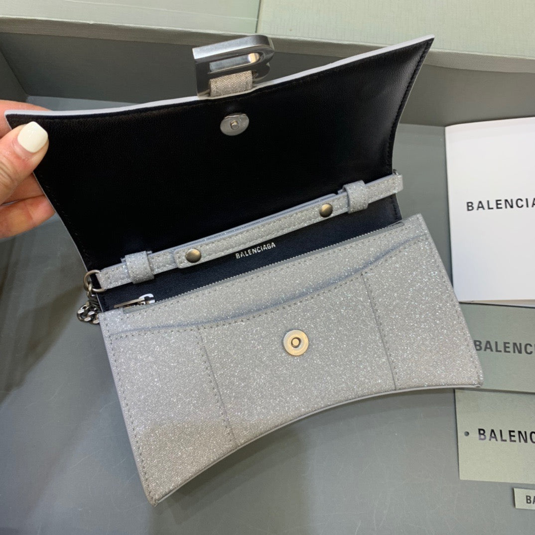 Top Quality Hourglass Wallet On Chain in Grey, For Women,  Bags 7.6in/19cm 6560502102G1501