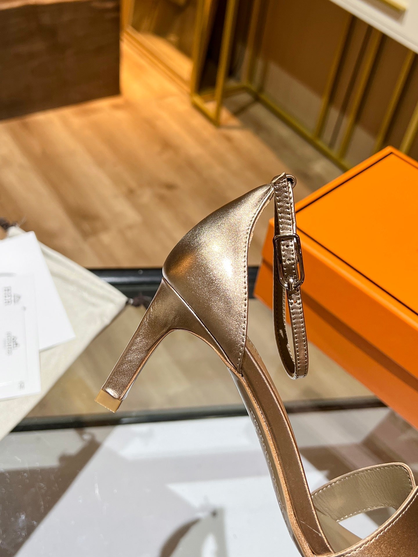 New 1:1 rep HM HIGH HEELS 037