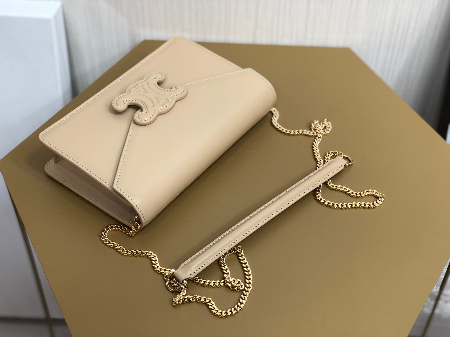 Top Quality Wallet On Chain Triomphe Beige For Women 7in/19cm 