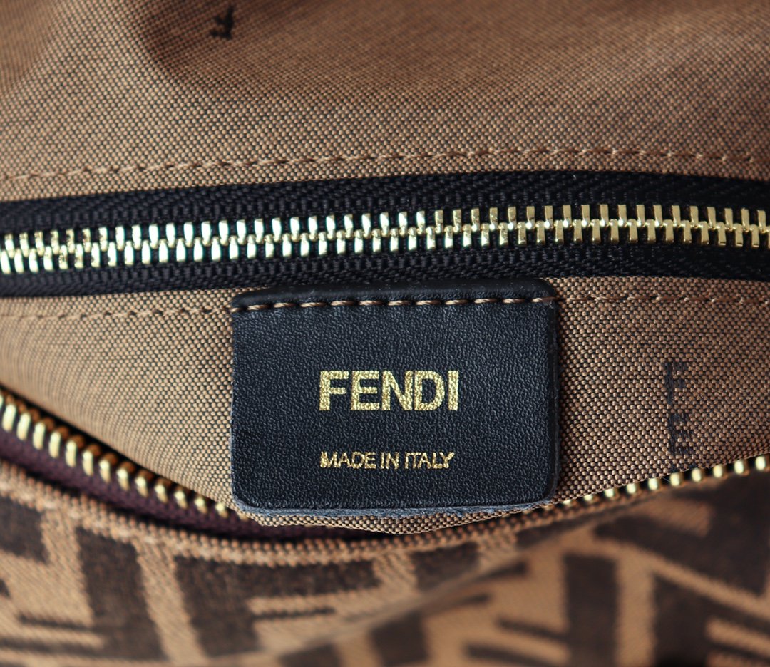 EN - New 1:1 rep  Bags FEI 180
