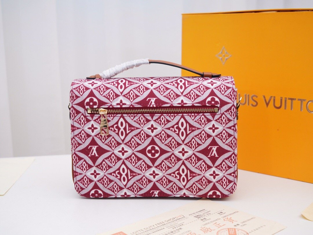 EN - New 1:1 rep  Bags LUV 128