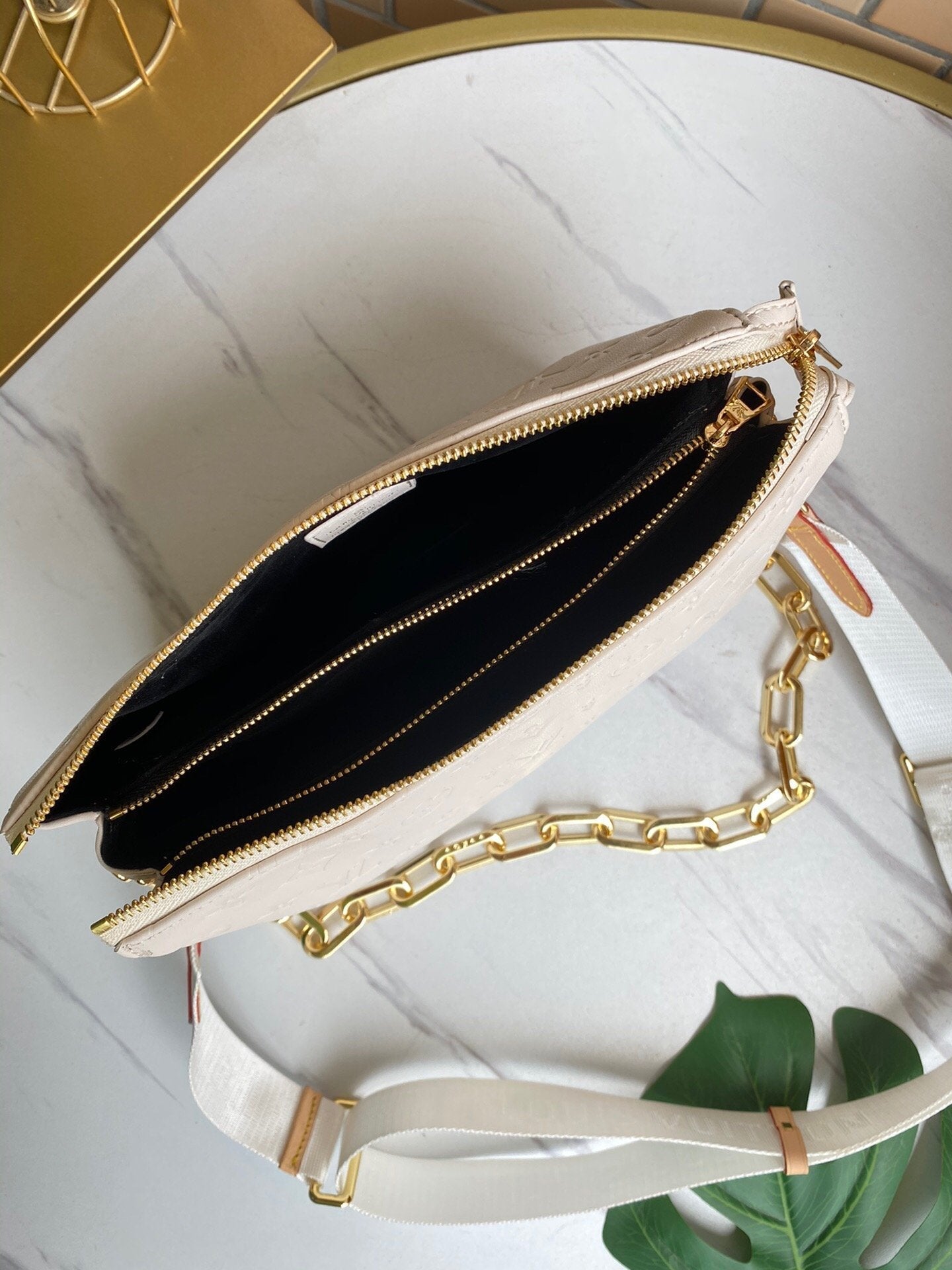 EN - New 1:1 rep  Bags LUV 133
